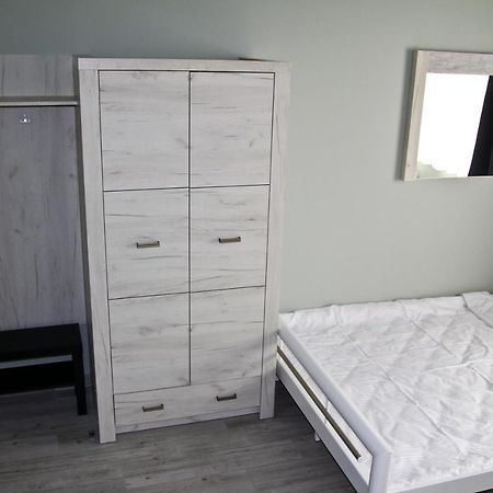 Motel Lunar Освиенцим Екстериор снимка