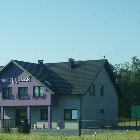 Motel Lunar Освиенцим Екстериор снимка