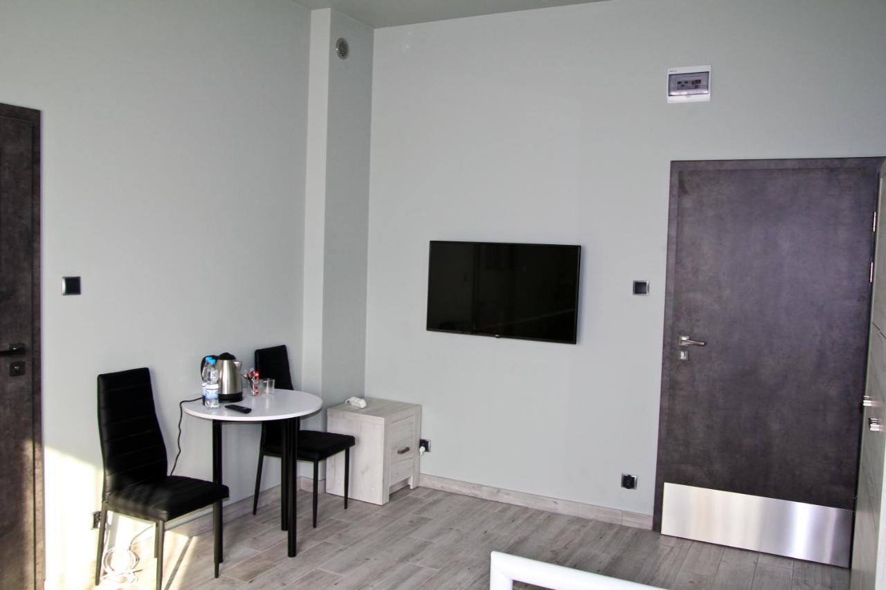 Motel Lunar Освиенцим Екстериор снимка